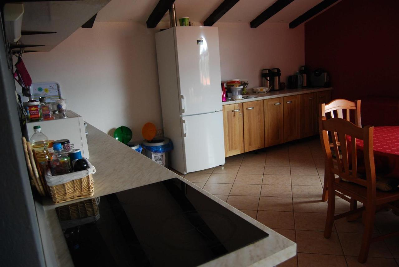 Hostel Ociski Raj Kozina Exteriör bild